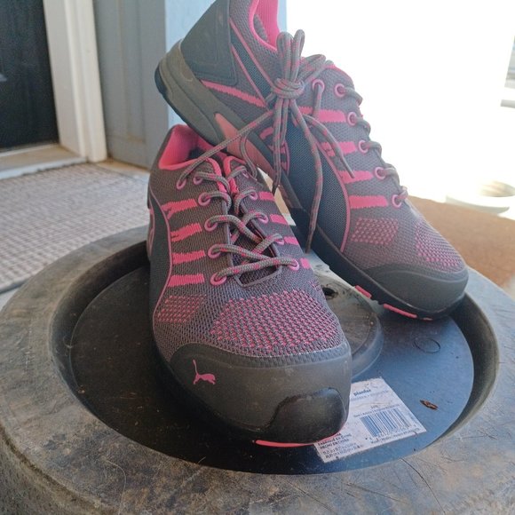 Puma Womens Steel Toe work shoes- Size 9 - Picture 2 of 6